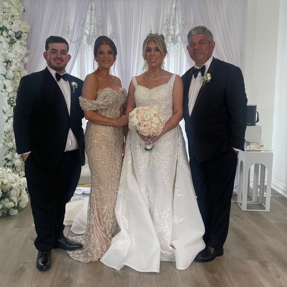 Meet your Posher, Vivian - Picture 7 of 9